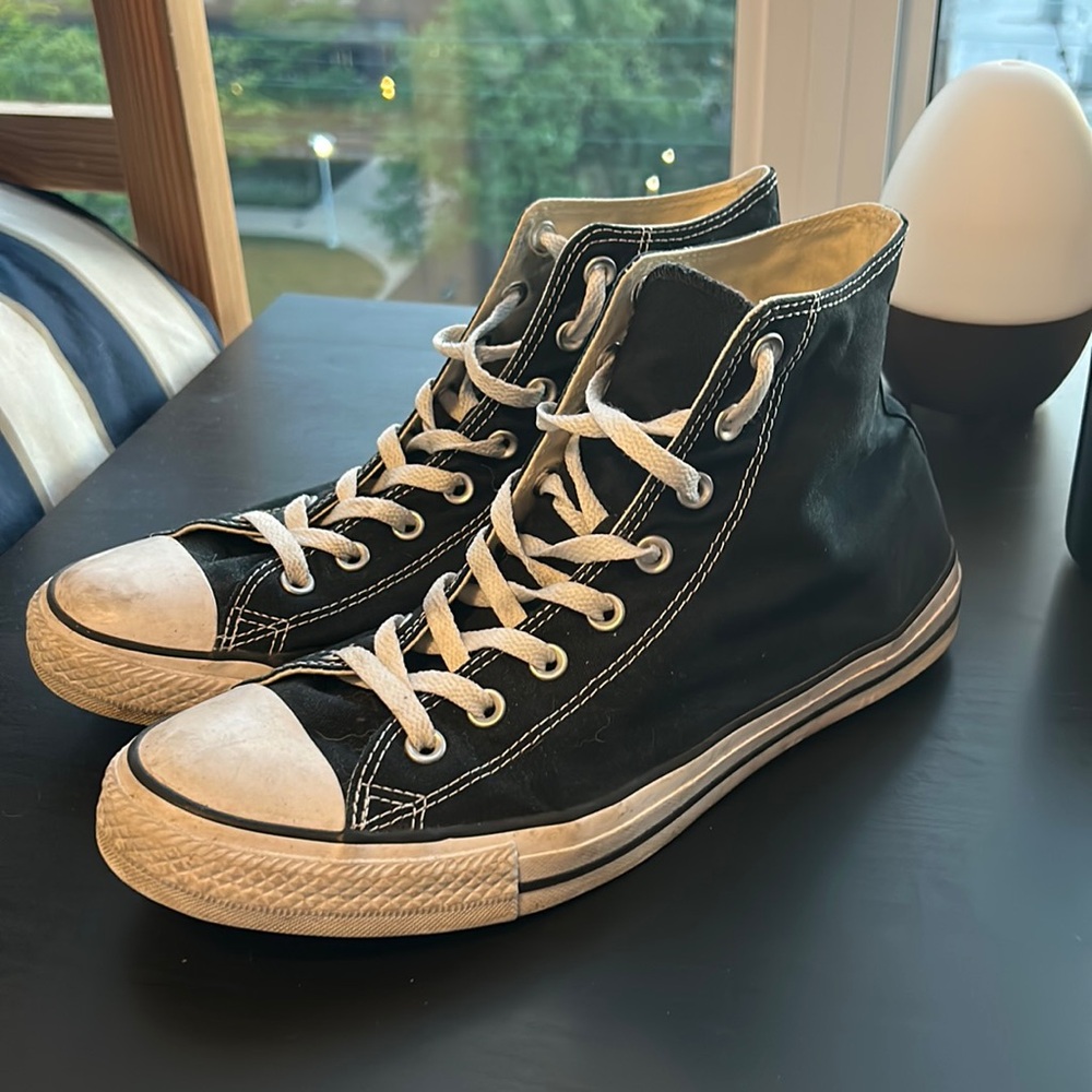 Converse - Chuck Taylor All Star Canvas. Black. Size 10.5